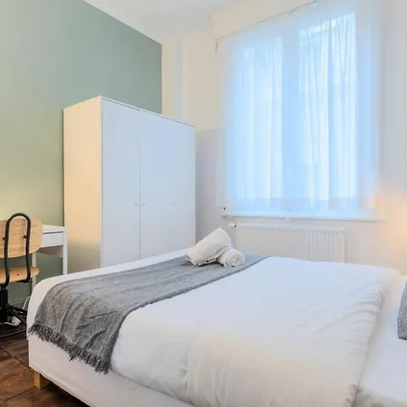Grand Place - Confort Balcon, 4ch Apartment